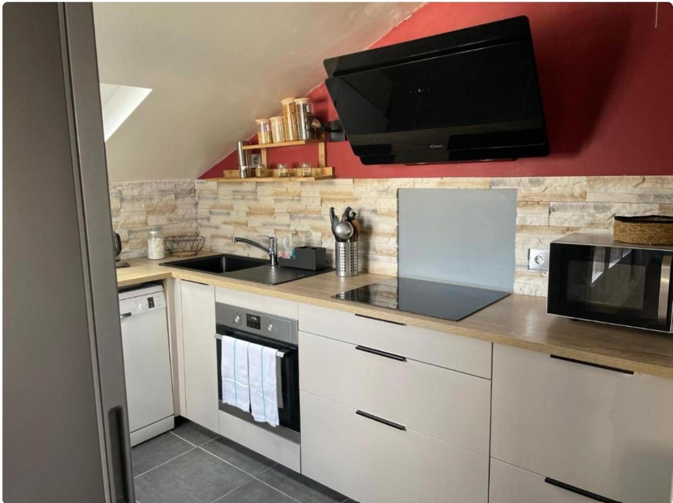 Grand Appartement Hypercentre Avec Terrasse Et Parking Poitiers Eksteriør bilde